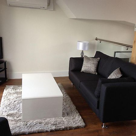 Max Serviced Apartments Commercial Road Londen Buitenkant foto