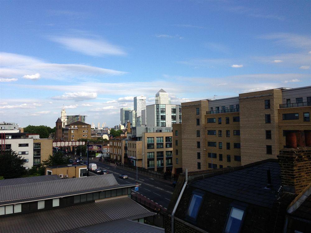 Max Serviced Apartments Commercial Road Londen Buitenkant foto